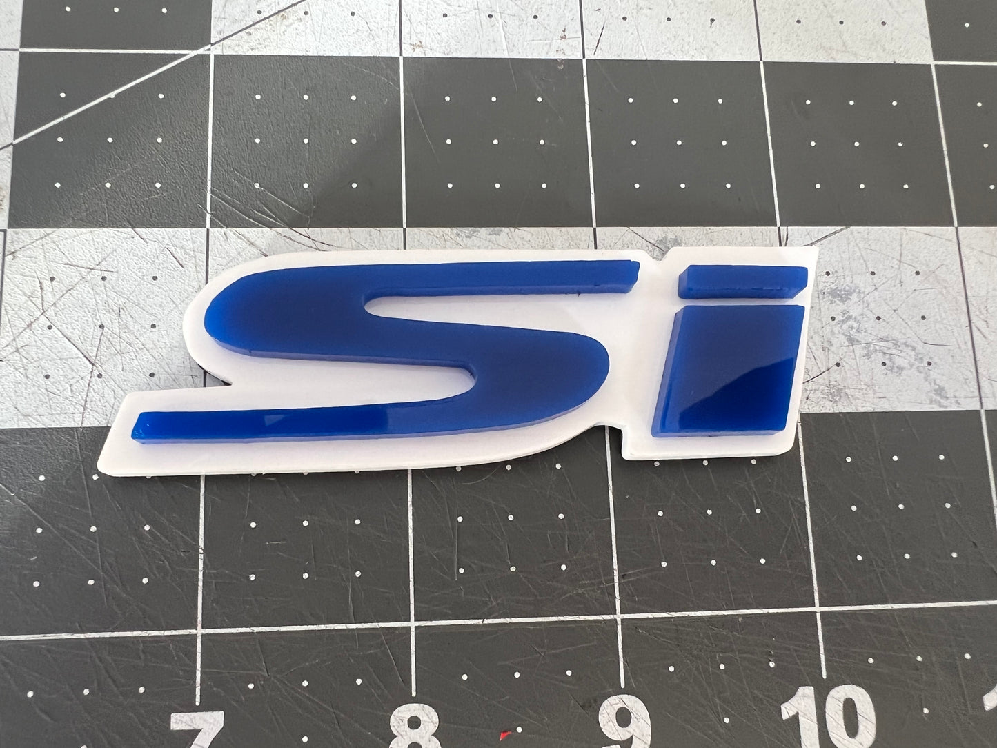 ACRYLIC Si EMBLEM